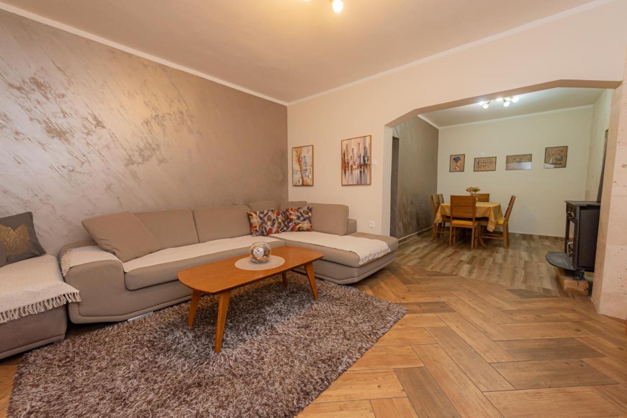 Appartamento Sea Front 171 Cattaro Esterno foto