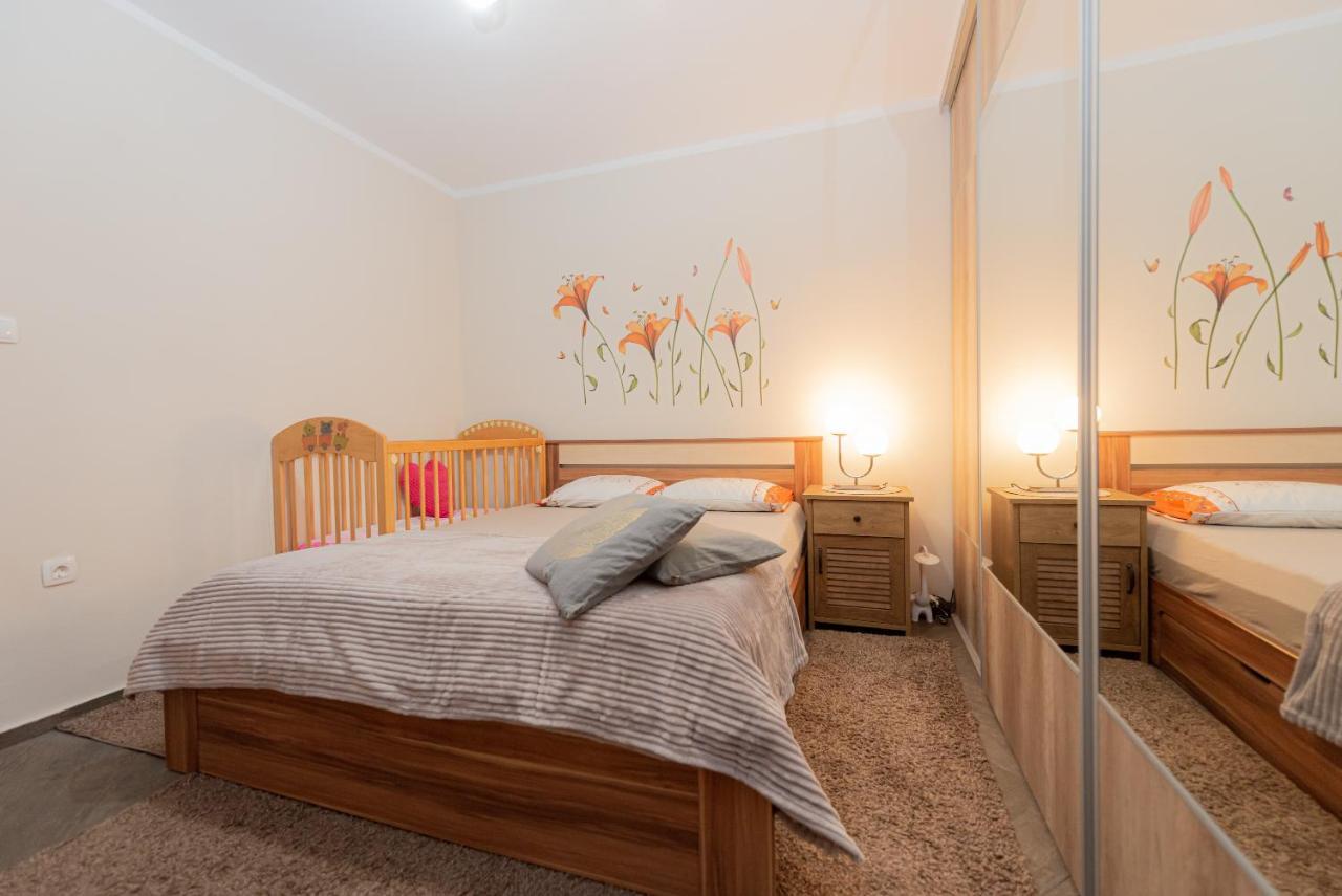 Appartamento Sea Front 171 Cattaro Esterno foto