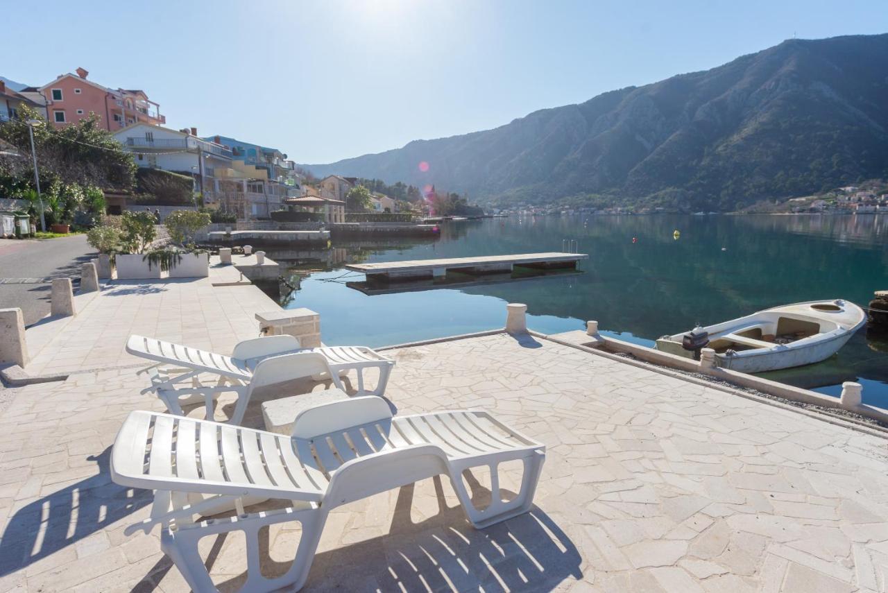 Appartamento Sea Front 171 Cattaro Esterno foto
