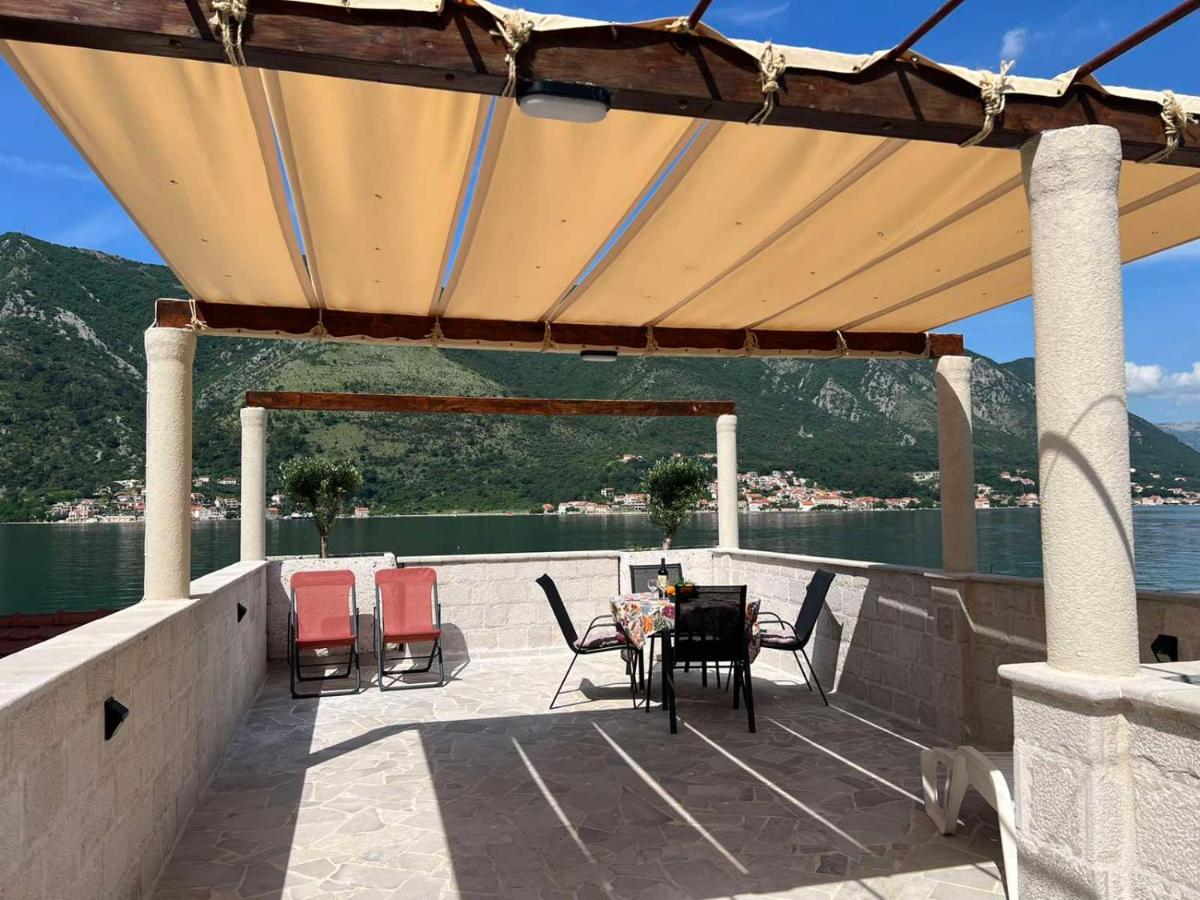 Appartamento Sea Front 171 Cattaro Esterno foto