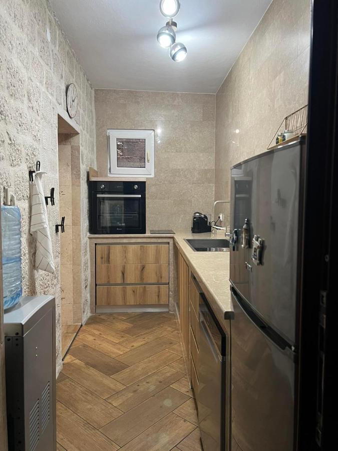 Appartamento Sea Front 171 Cattaro Esterno foto